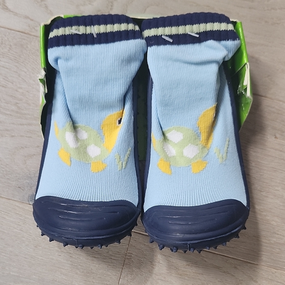 Tickle Toes Dinosaur Baby Socks with Non-Slip Soles Size 3 Years